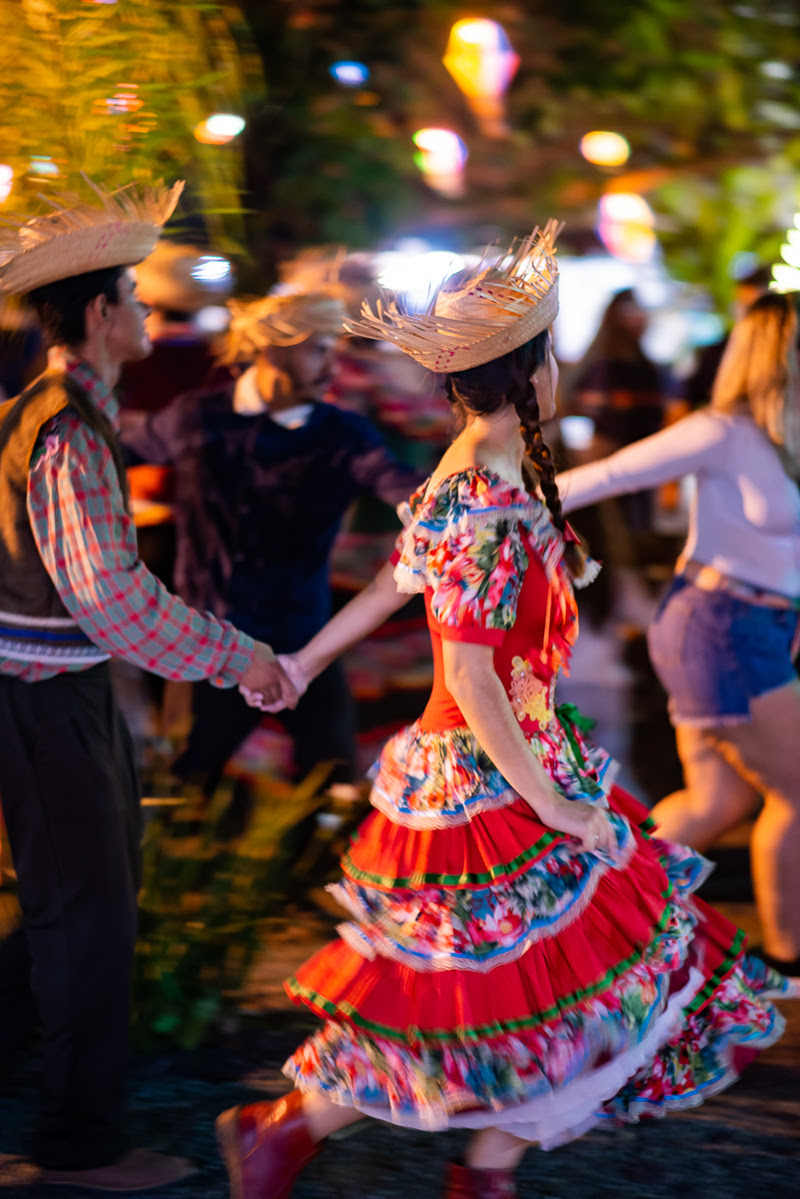 Arraial da Riviera de São Lourenço: Festival de Turismo Gera Fundos para Ações Sociais e Promoção do Queijo Artesanal
