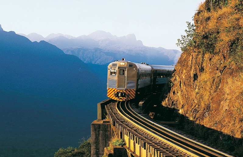 Curitiba é declarada Capital do Turismo Ferroviário e avança em iniciativas sustentáveis sobre trilhos